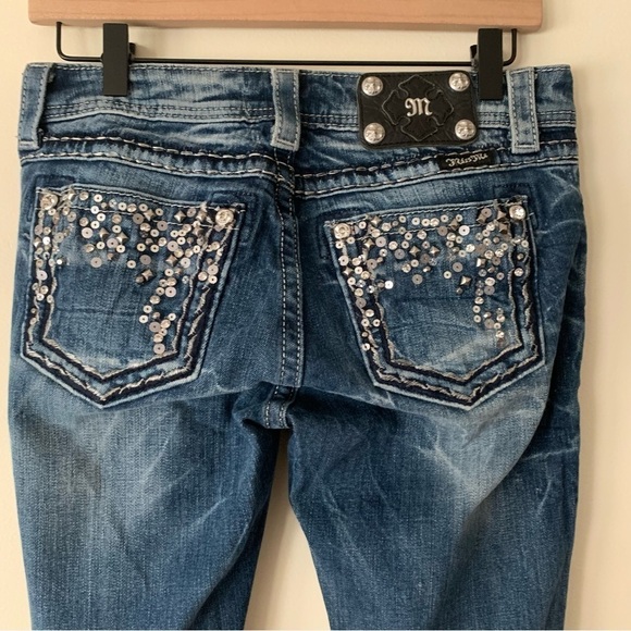 Miss Me Embellished Sequin /Rhinestone Easy Boot Cut Low Rise Jeans 26 - Picture 3 of 13